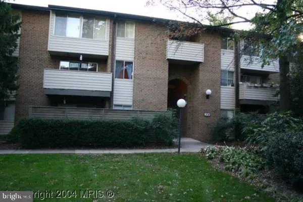 $1,845 | 19323 Club House Road, Unit 101, Gaithersburg, MD 20886
