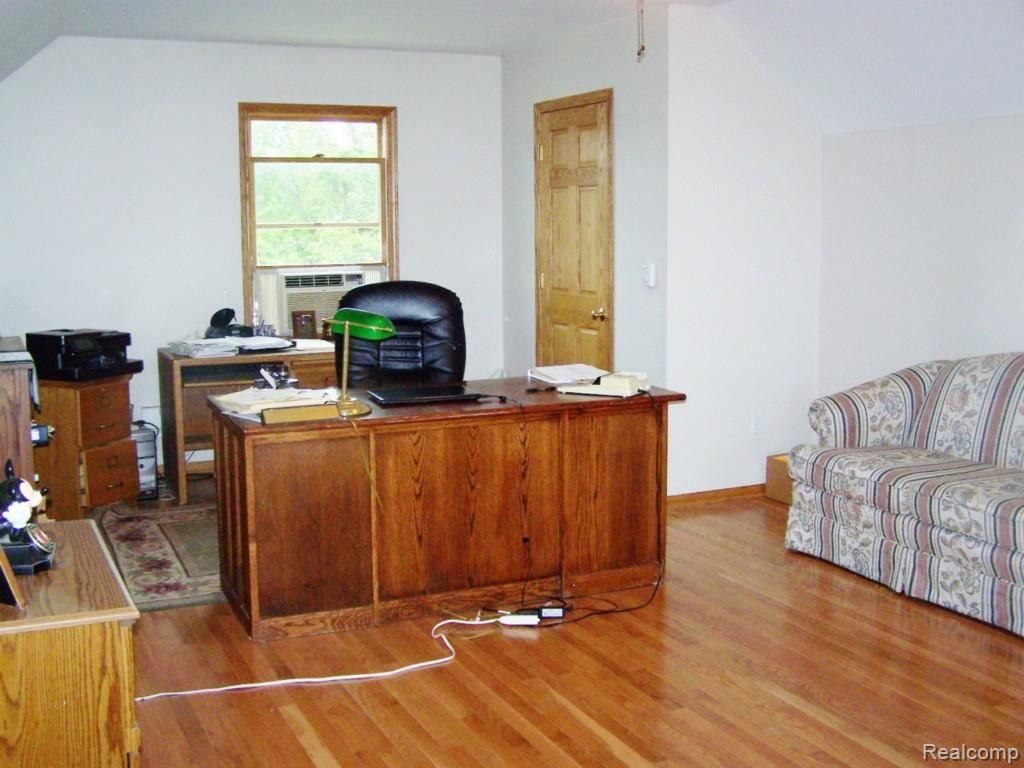8688 West Sober Road Fowlerville, MI 48836 - Photo 24 of 32 100_8937.jpg
