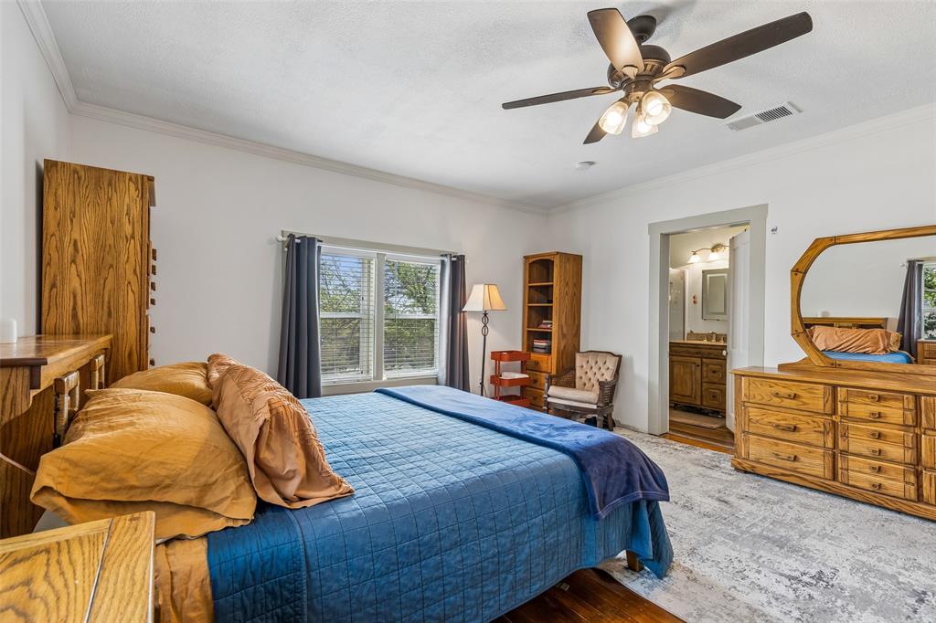 507 North 7th Street Sanger, TX 76266 - Photo 13 of 25