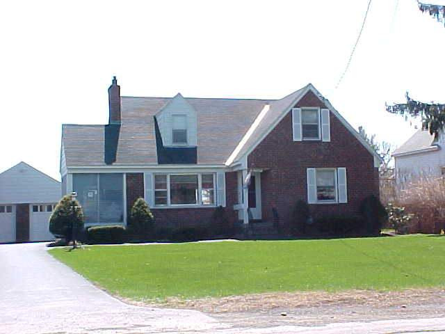 1004 New Scotland Road Albany, NY 12208 - Photo 1 of 6 Photo 1