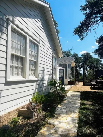 $3,750 | 602 Old Fitzhugh Road, Dripping Springs, TX 78620