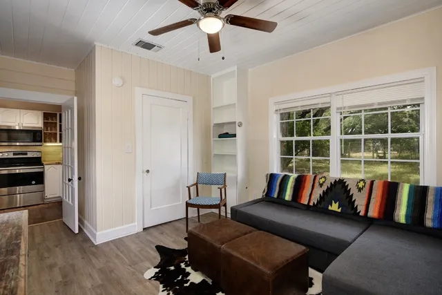 $3,750 | 602 Old Fitzhugh Road, Dripping Springs, TX 78620