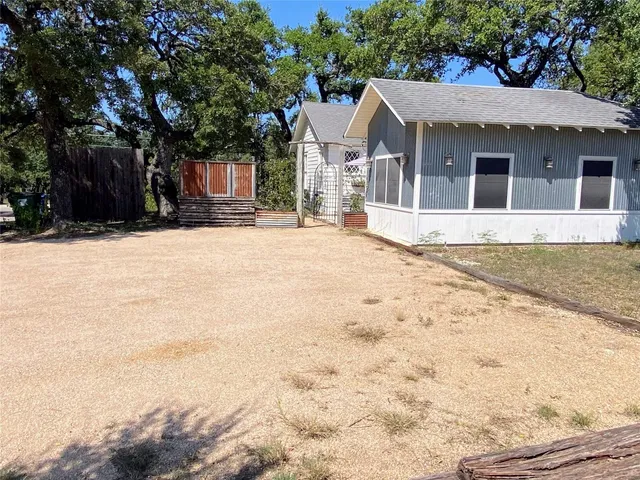 $3,750 | 602 Old Fitzhugh Road, Dripping Springs, TX 78620
