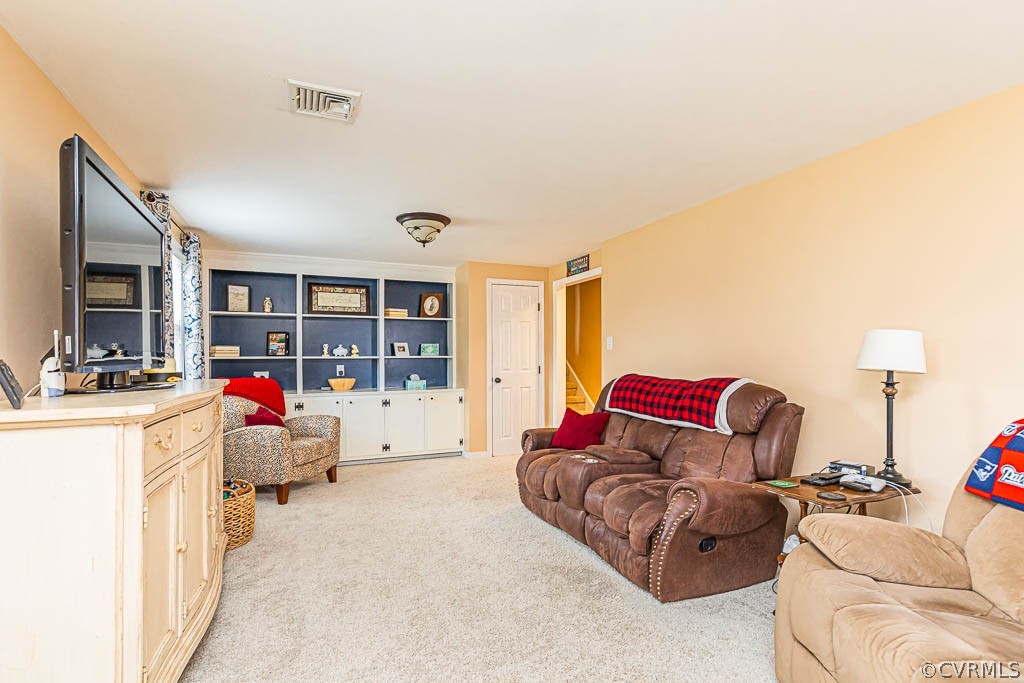 8202 Cardova Road Richmond, VA 23227 - Photo 13 of 48 FAMILY ROOM W/ FIREPLACE, BUILT-INS