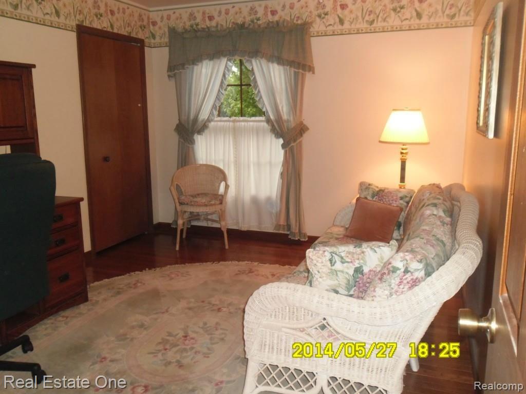 2788 Winter Park Road Rochester, MI 48309 - Photo 41 of 46 SAM_0762.jpg