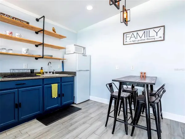 $2,100 | 4401 Lenmore Street, Unit 3, Orlando, FL 32812