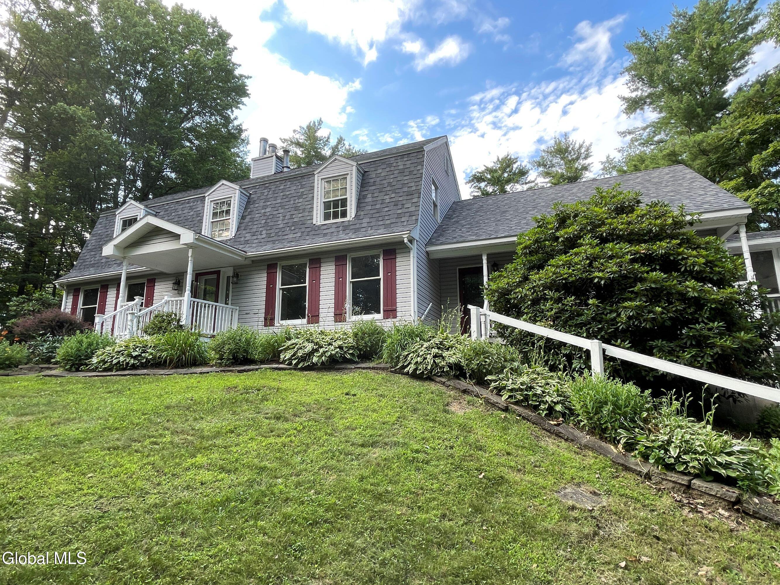 17 Johnny Cake Hollow Road Pittstown, NY 12121 - Photo 2 of 32 IMG_5305