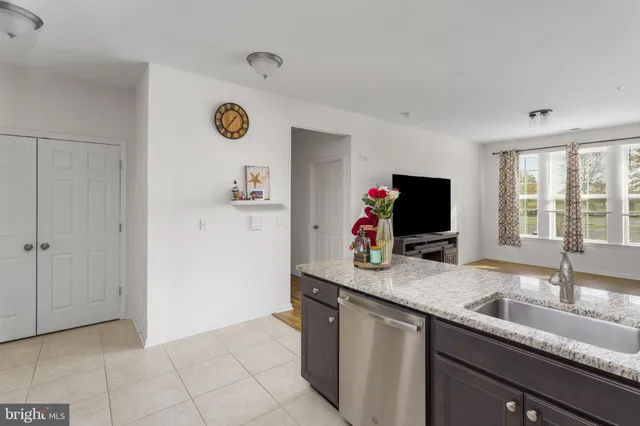 $2,500 | 30 Foulkes Lane, Unit 23, Chesterfield, NJ 08515