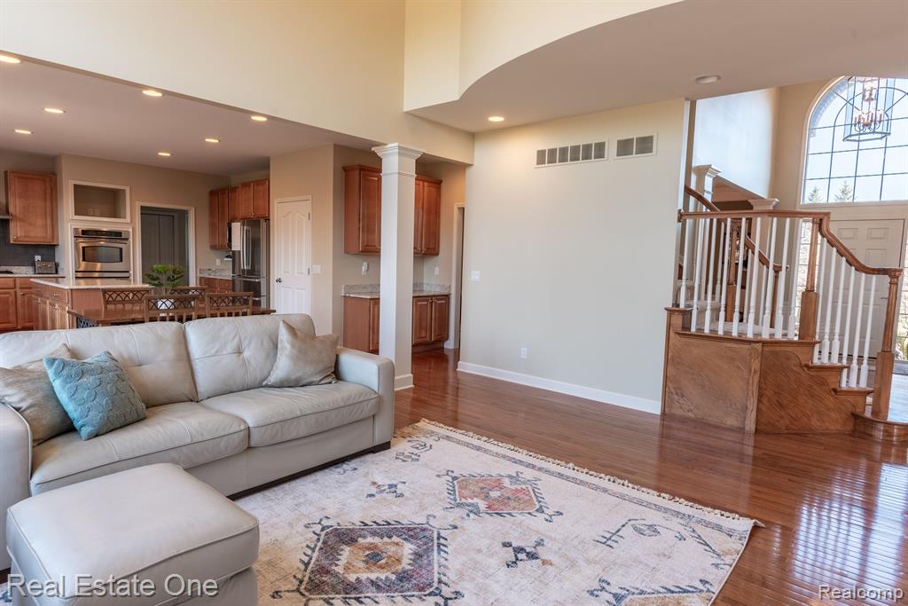 5942 Stonehaven Boulevard Rochester, MI 48306 - Photo 24 of 50