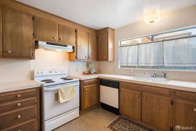 $1,950,000 | 1228 Capuchino Avenue, Burlingame, CA 94010