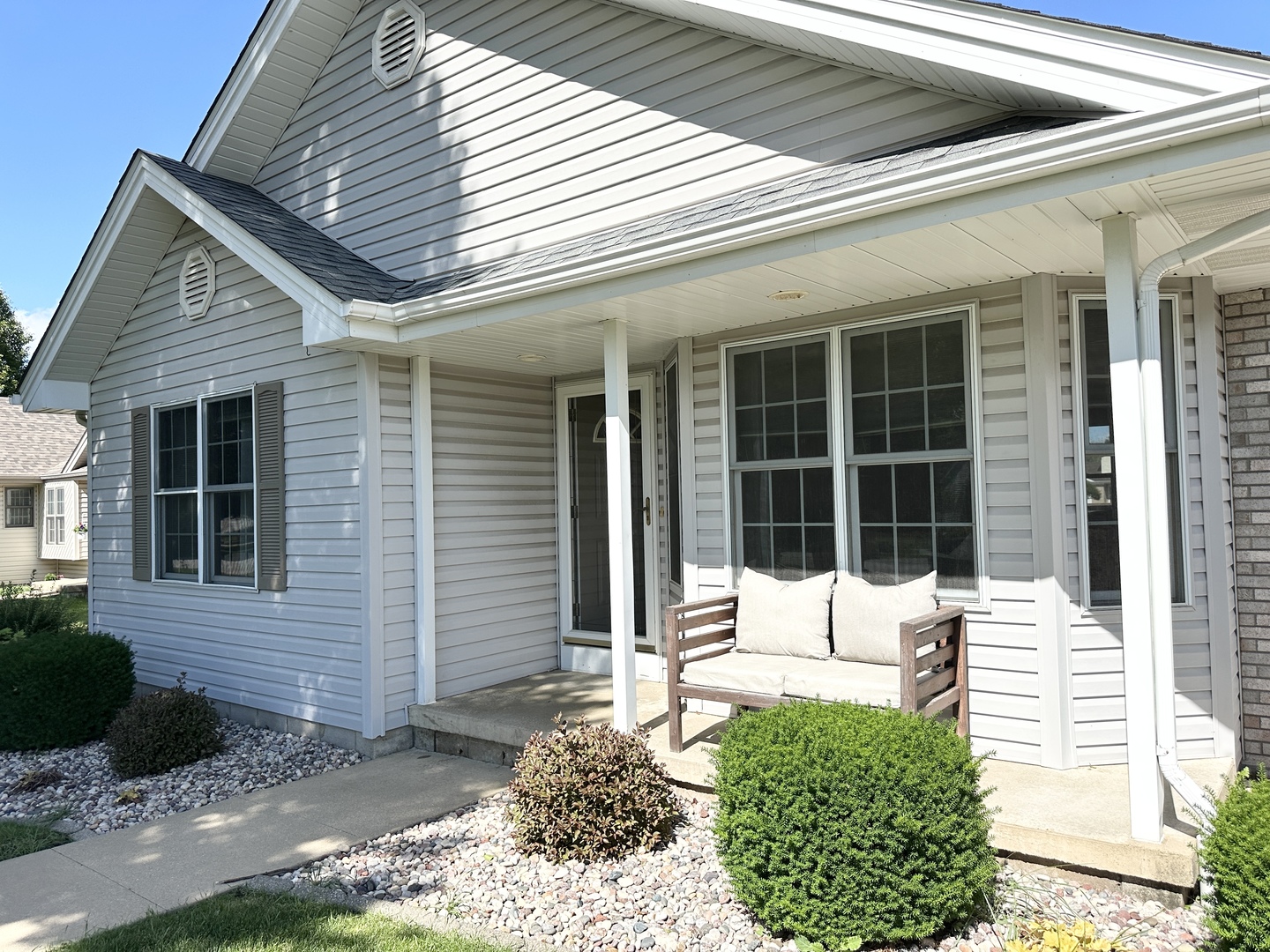 1602 Sun Ridge Drive Bourbonnais, IL 60914 - Photo 3 of 32