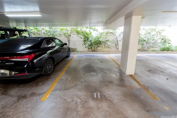 $2,000 | 1134 Kinau Street, Unit 706, Honolulu, HI 96814