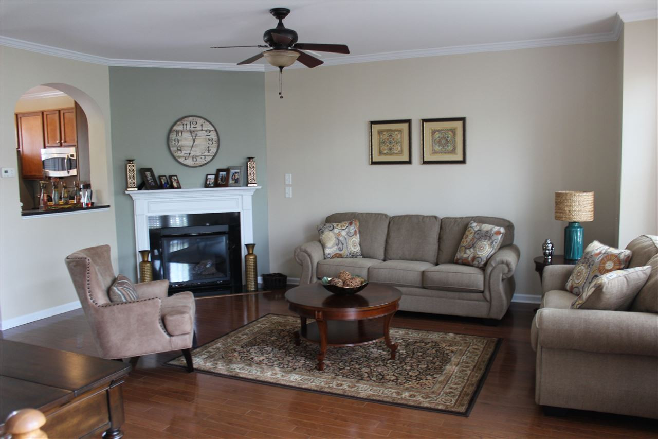 10108 Glen Autumn Road Raleigh, NC 27617 - Photo 5 of 19 Family Room