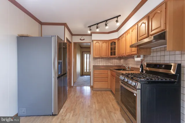 $400,000 | 514 Drexel Road, Fairless Hills, PA 19030