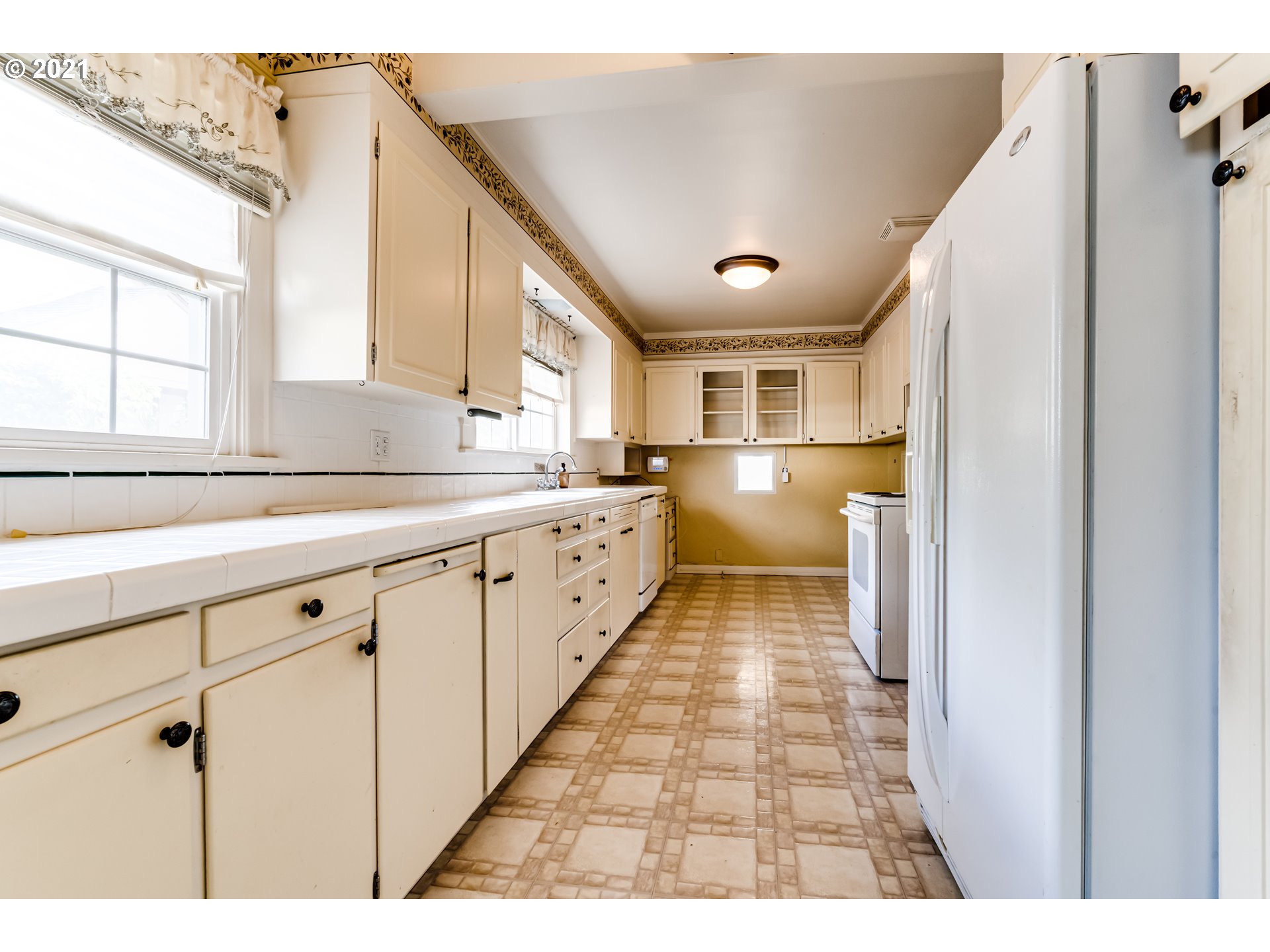 906 5th Street Springfield, OR 97477 - Photo 13 of 25
