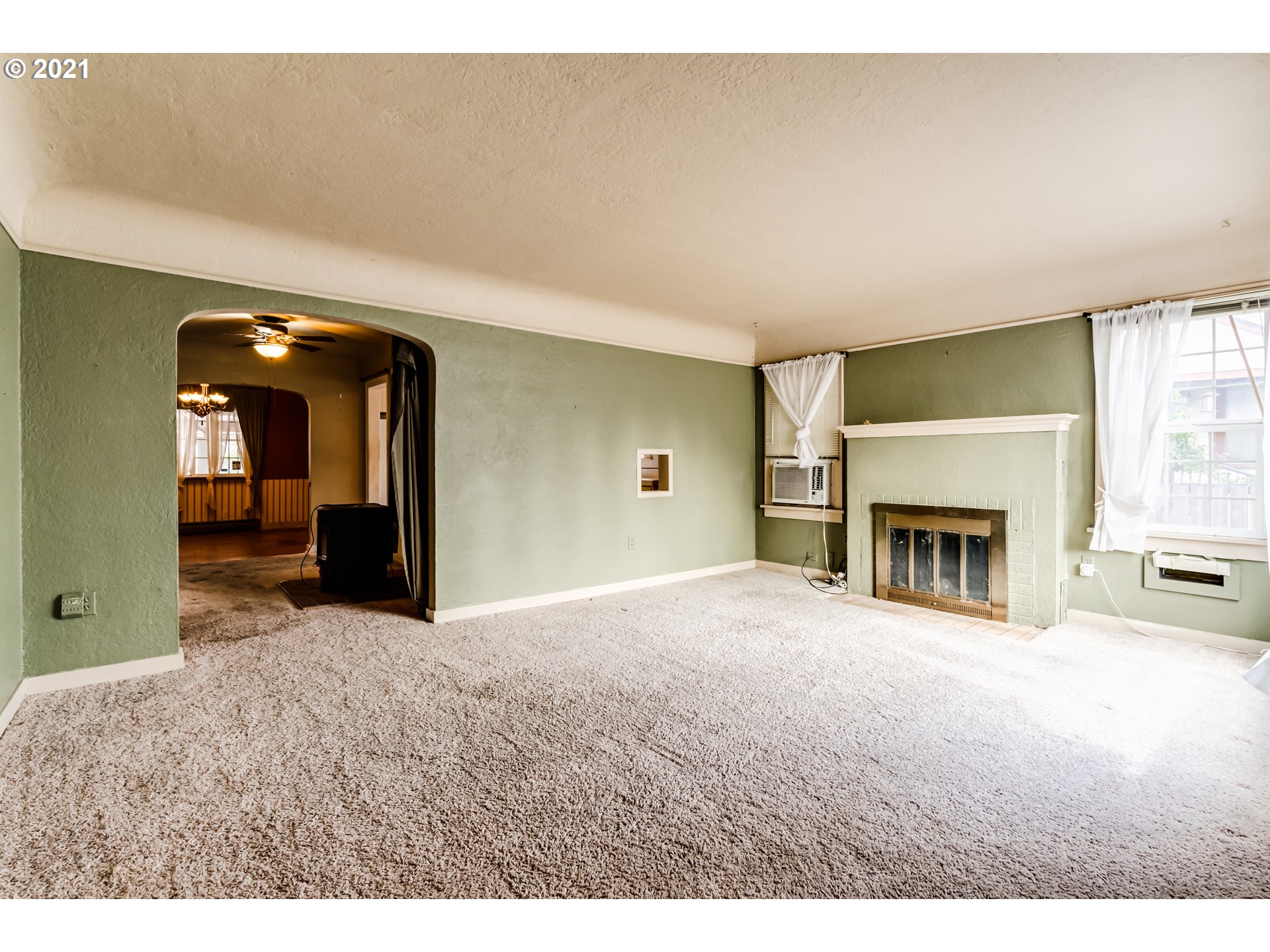 906 5th Street Springfield, OR 97477 - Photo 7 of 25
