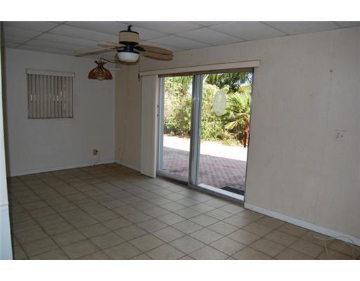 201 Northeast 26th Street Boca Raton, FL 33431 - Photo 11 of 18 a view interior of a house