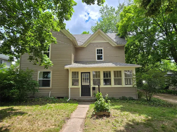$224,900 | 914 6th Avenue East, Menomonie, WI 54751