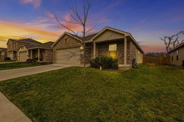 $270,000 | 312 Ranchito Pass, Fort Worth, TX 76052