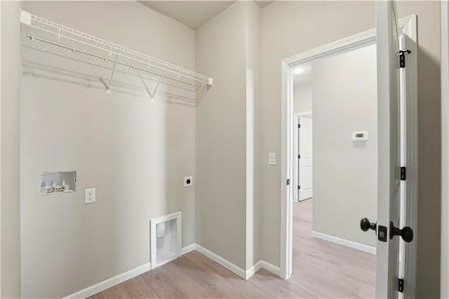 $422,418 | 9637 North Colrain Avenue, Kansas City, MO 64154