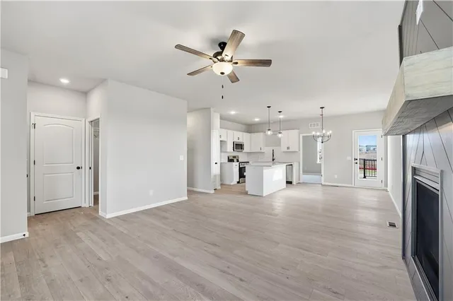 $422,418 | 9637 North Colrain Avenue, Kansas City, MO 64154