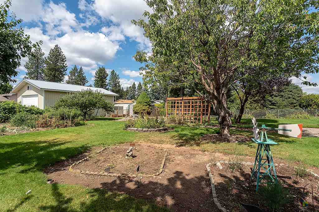 3622 South Bates Road Spokane, WA 99206 - Photo 17 of 20 Gallery Image 17