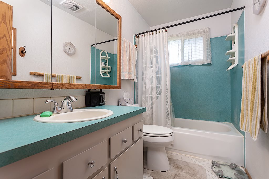 3622 South Bates Road Spokane, WA 99206 - Photo 8 of 20 Gallery Image 8