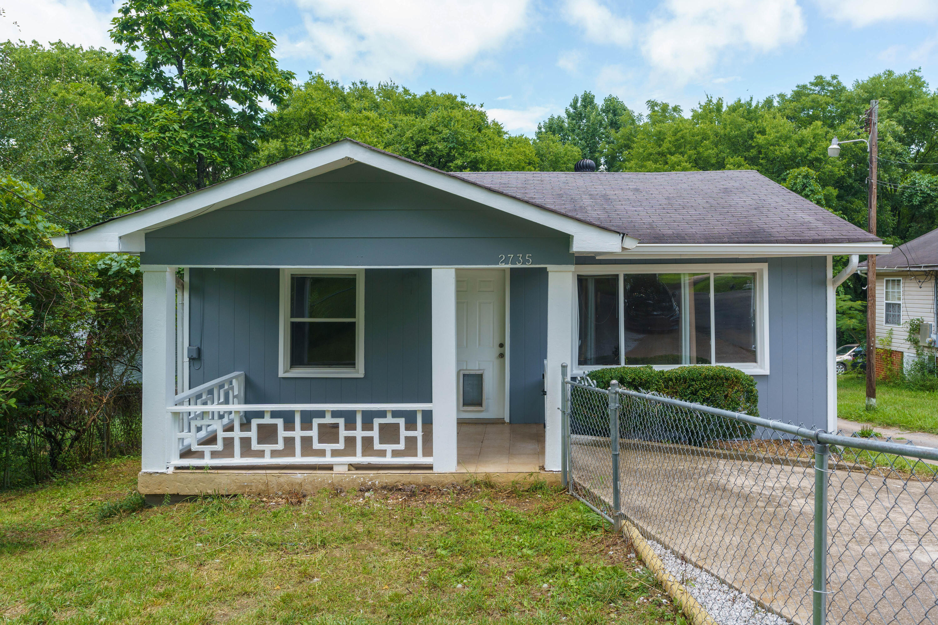 2735 Harrison Pike Chattanooga, TN 37406 - Photo 2 of 26 03 - 2735 Harrison Pike - Exterior