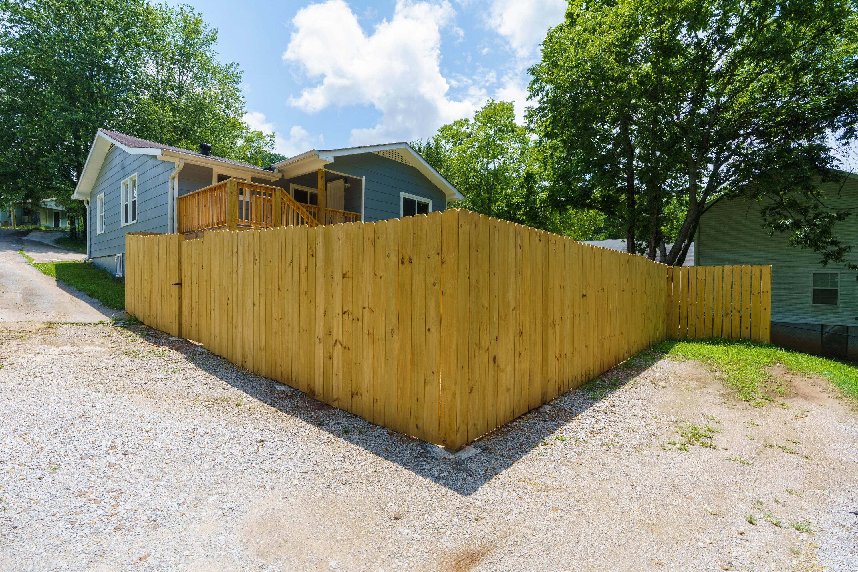 2735 Harrison Pike Chattanooga, TN 37406 - Photo 24 of 26 06 - 2735 Harrison Pike - Exterior