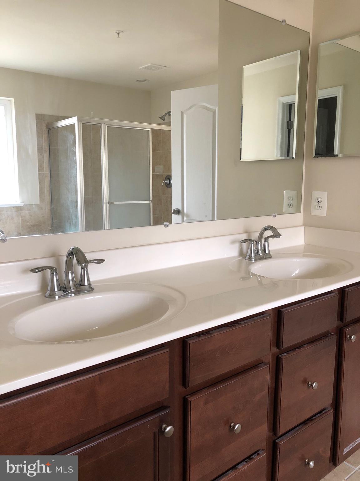 907 Horse Collar Road Accokeek, MD 20607 - Photo 22 of 98 Double Vanity