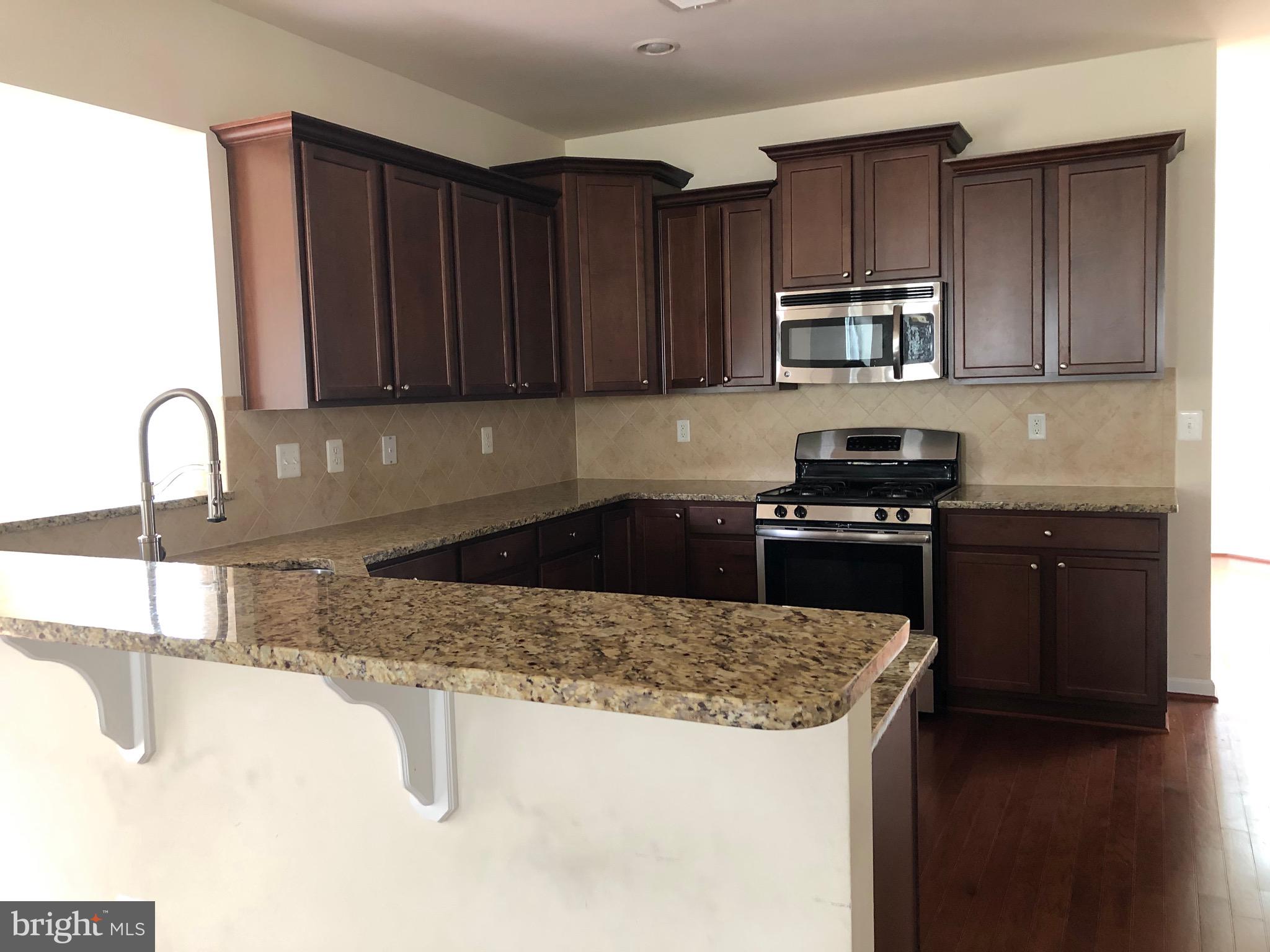 907 Horse Collar Road Accokeek, MD 20607 - Photo 39 of 98 Kitchen View