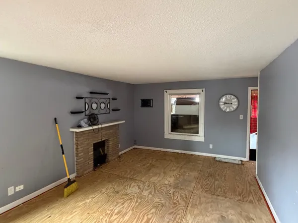 $235,000 | 614 Jackson Street, Anoka, MN 55303