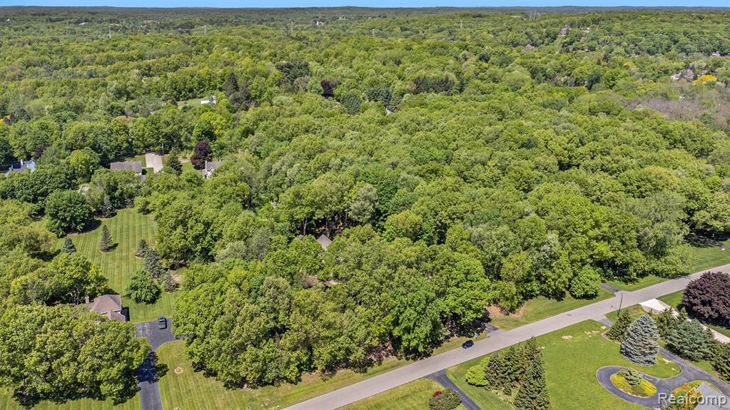 8065 Woodview Road Clarkston, MI 48348 - Photo 56 of 57