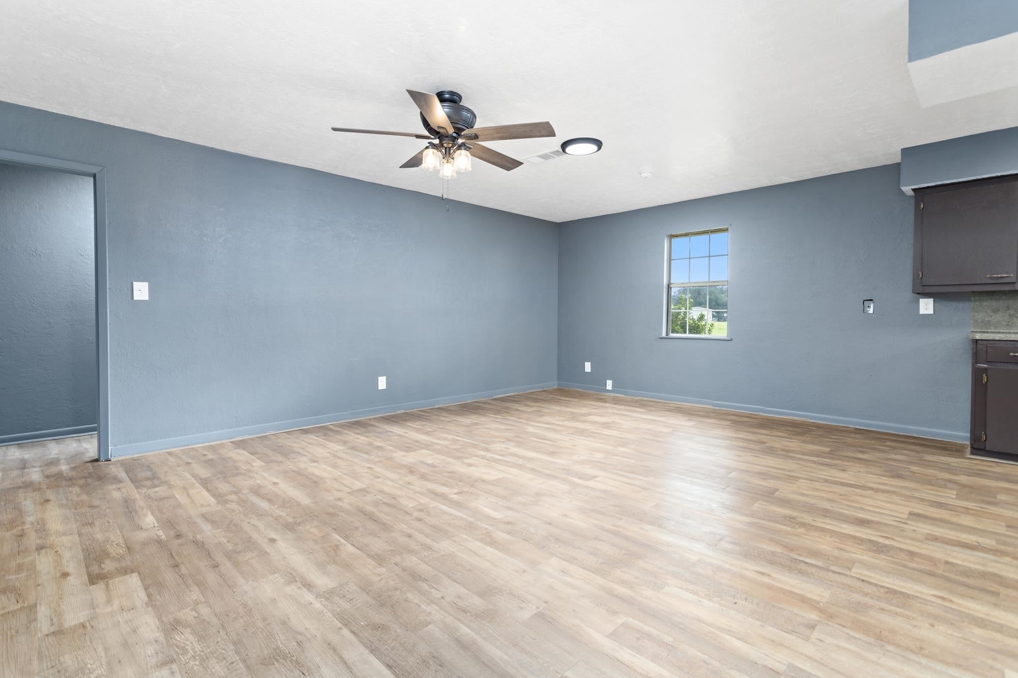 207 Carter Road Winnie, TX 77665 - Photo 8 of 26 Gallery Image 8