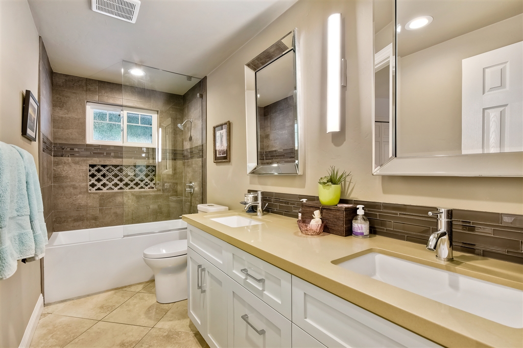 7738 Anillo Way Carlsbad, CA 92009 - Photo 20 of 25