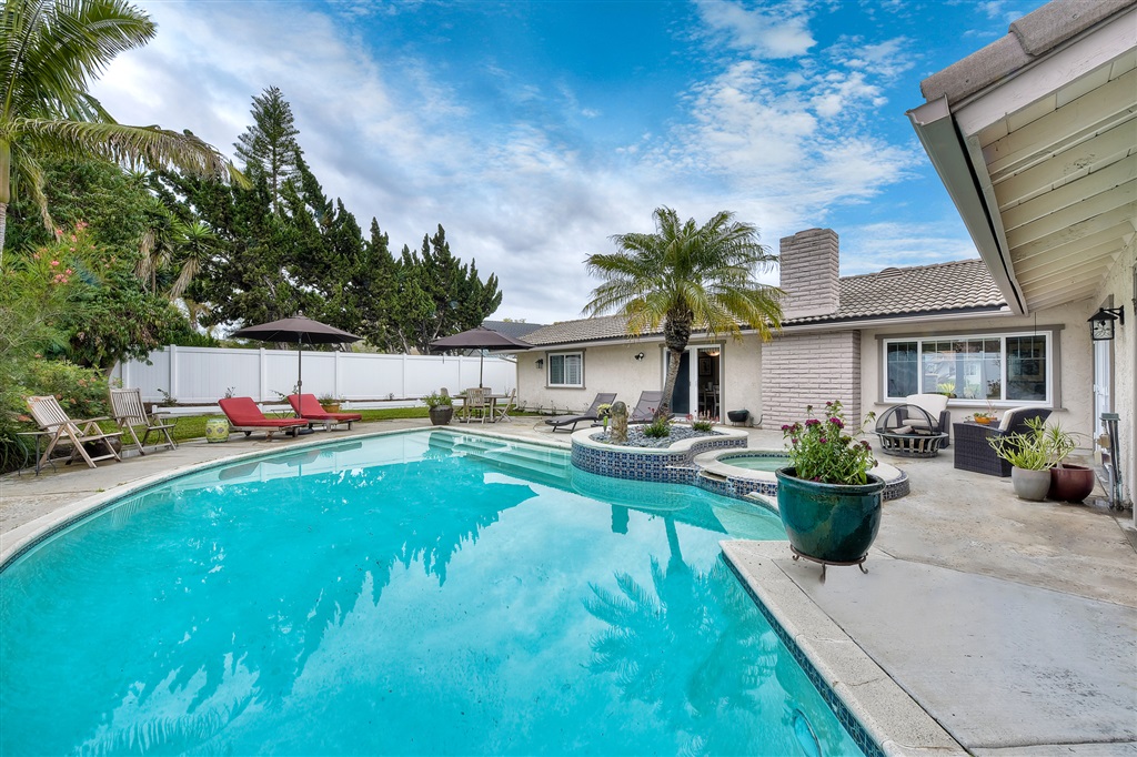 7738 Anillo Way Carlsbad, CA 92009 - Photo 22 of 25