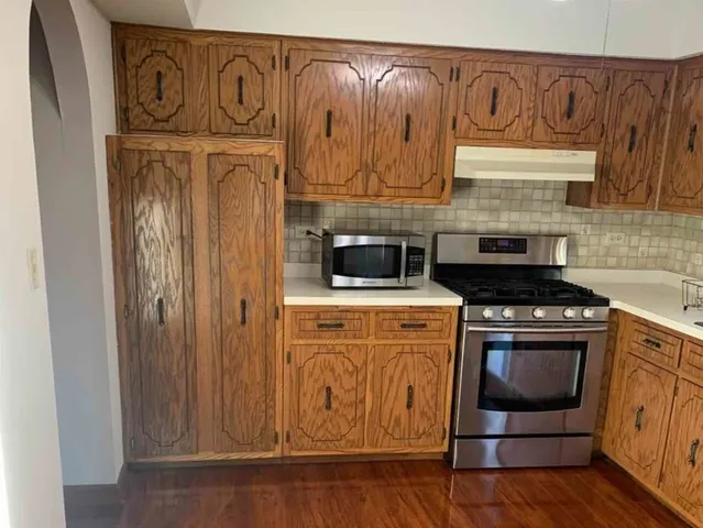 $212,500 | 7913 Paxton Avenue, Unit 1W, Tinley Park, IL 60477