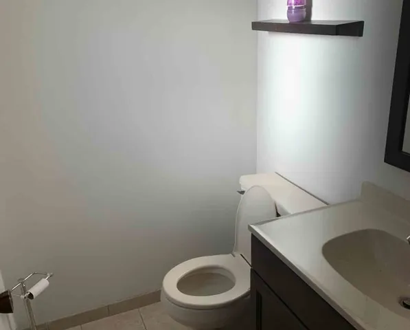 $212,500 | 7913 Paxton Avenue, Unit 1W, Tinley Park, IL 60477