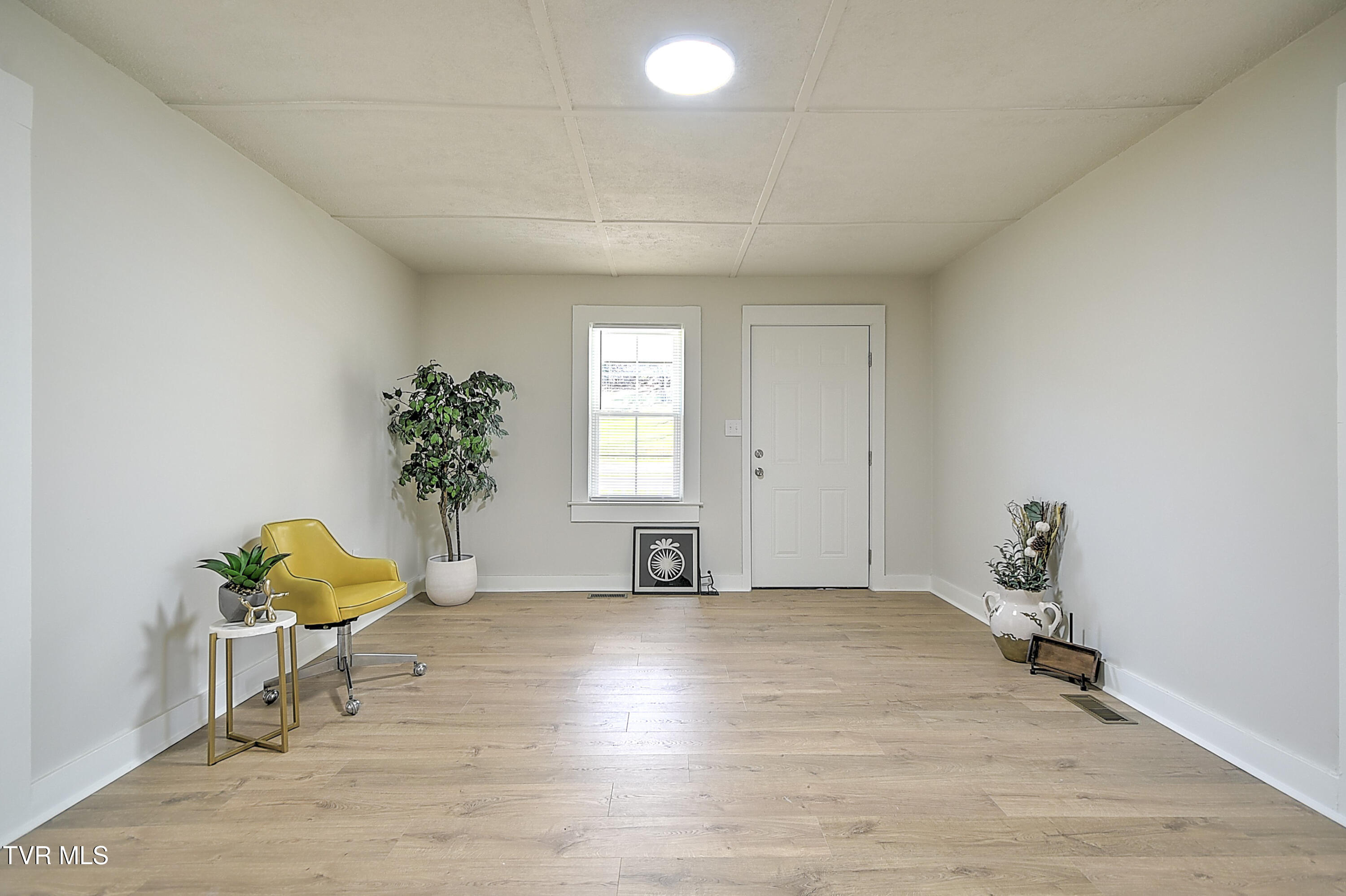 2709 Broad Street Bristol, TN 37620 - Photo 31 of 34 2709 Broad St DOM-10