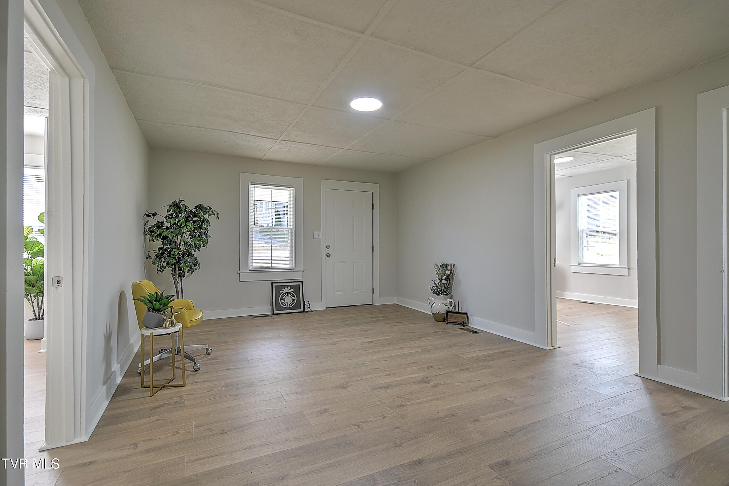 2709 Broad Street Bristol, TN 37620 - Photo 32 of 34 2709 Broad St DOM-9