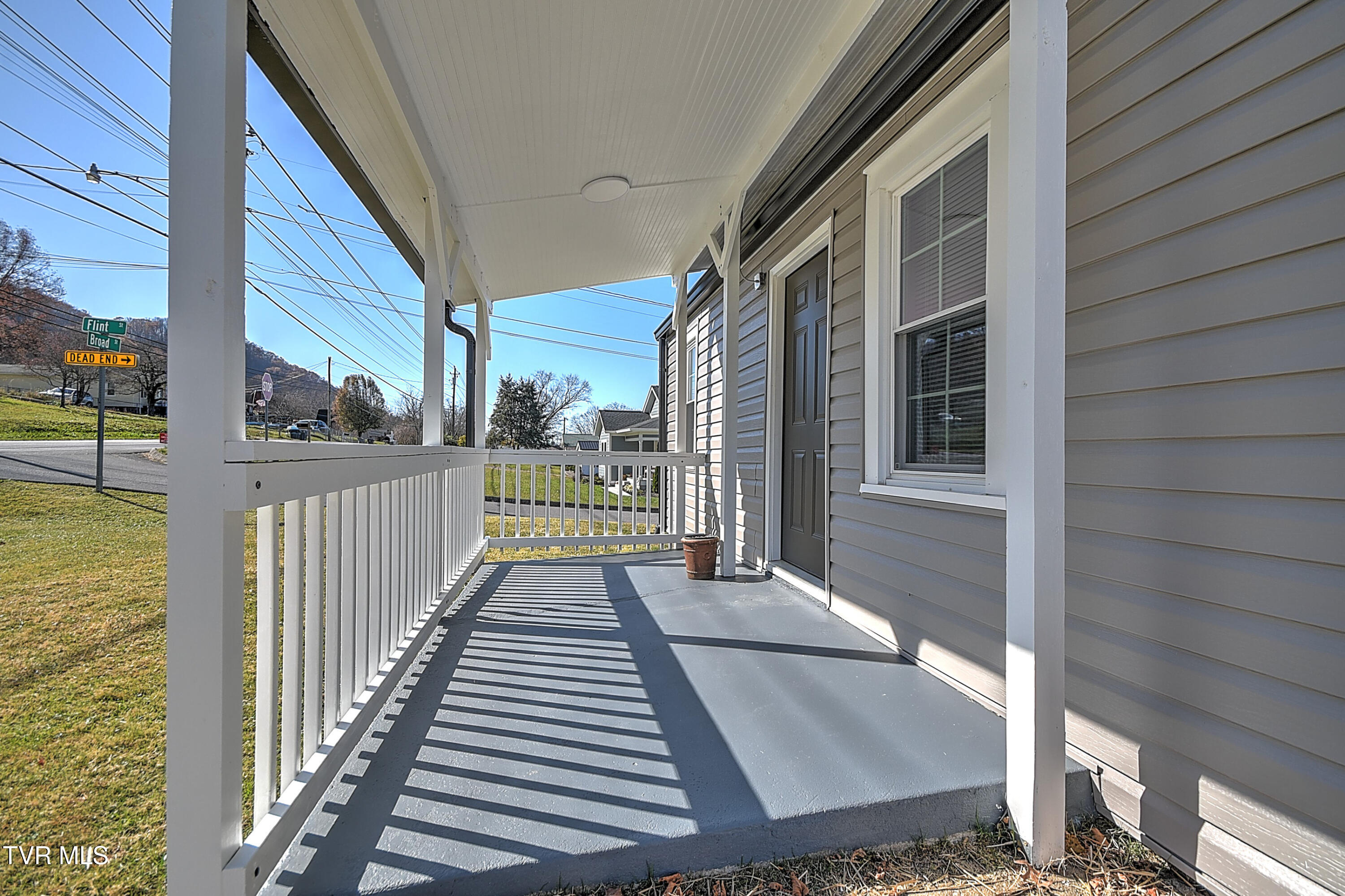 2709 Broad Street Bristol, TN 37620 - Photo 5 of 34 2709 Broad St DOM-7