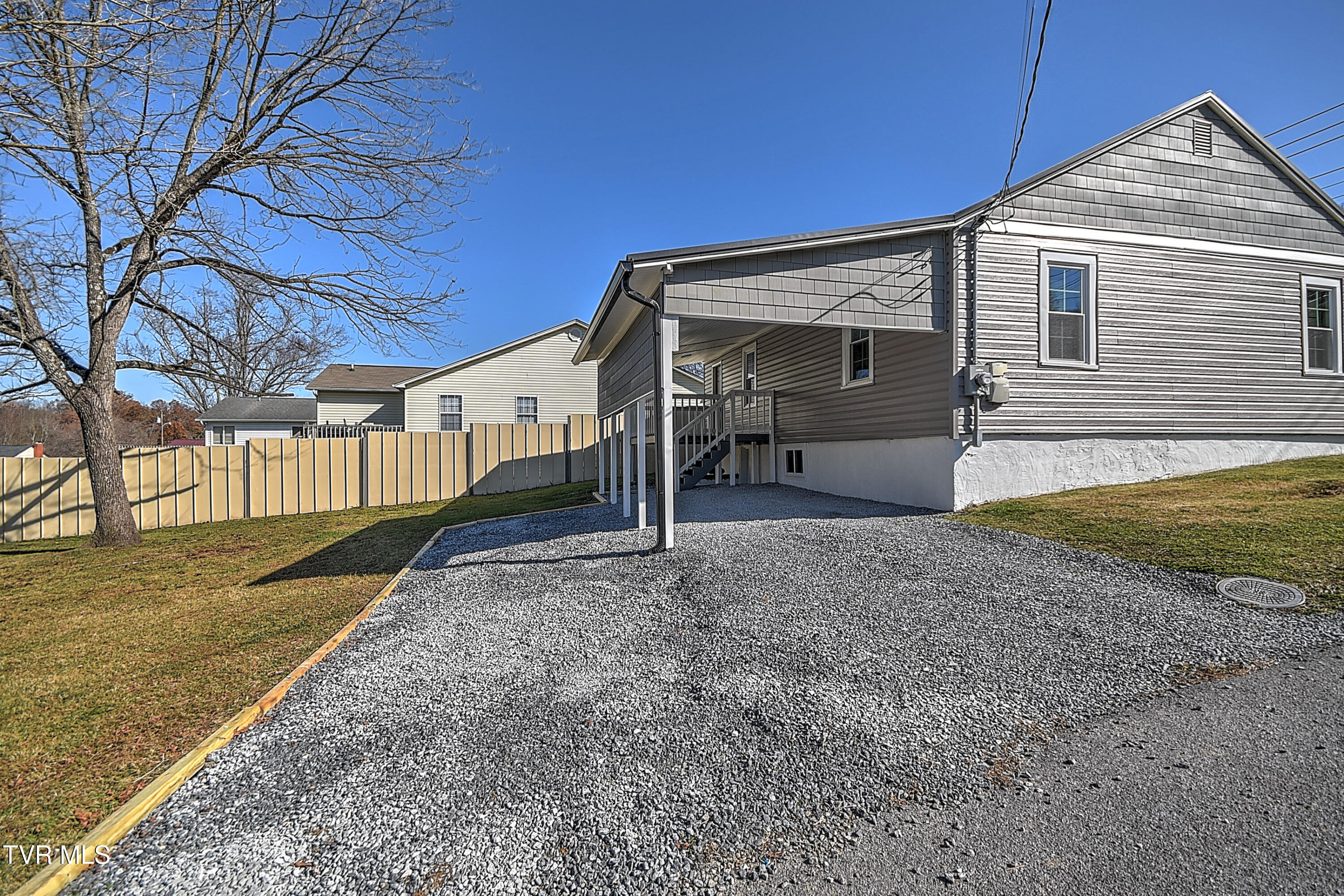 2709 Broad Street Bristol, TN 37620 - Photo 6 of 34 2709 Broad St DOM-43