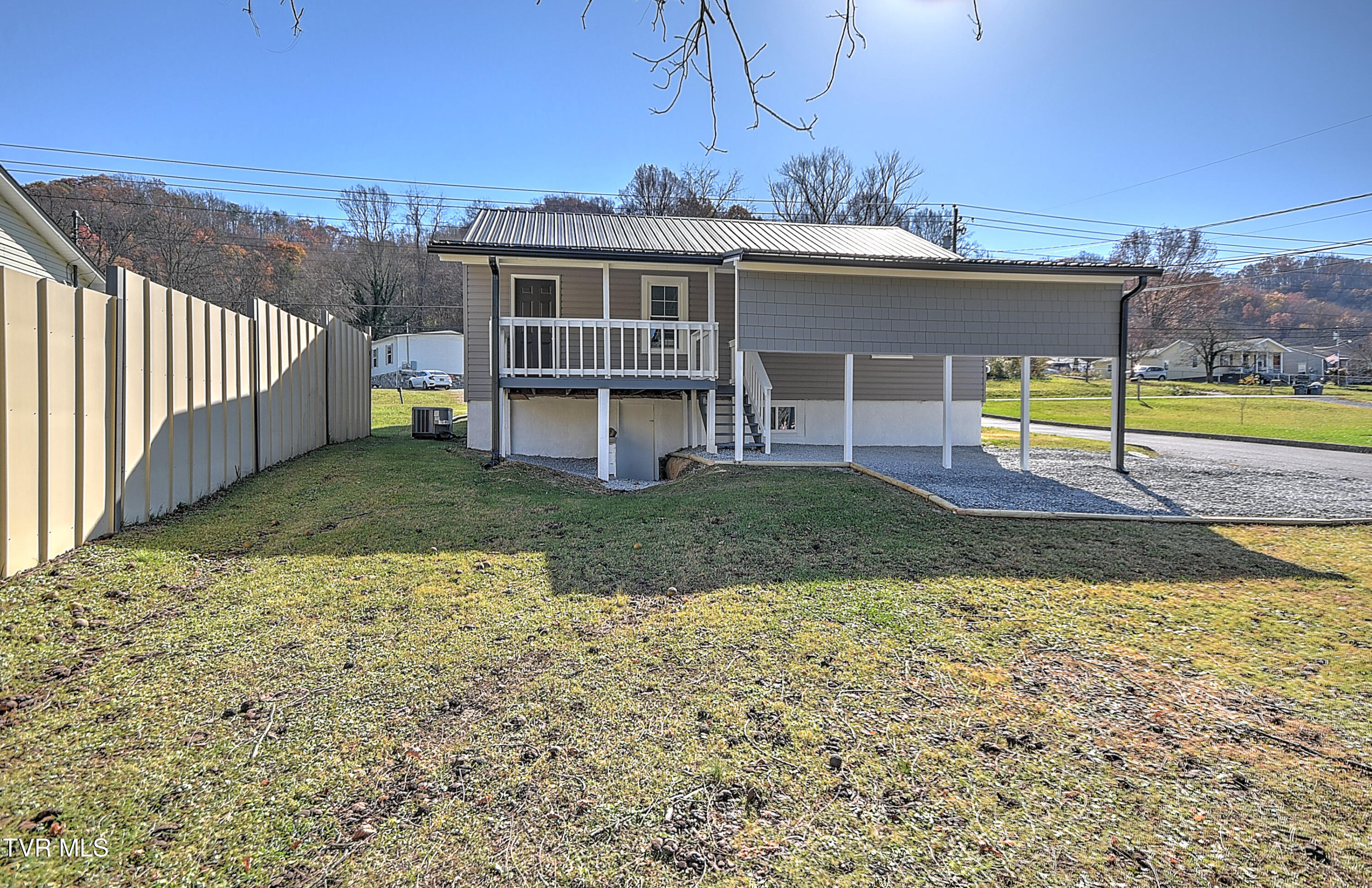 2709 Broad Street Bristol, TN 37620 - Photo 8 of 34 2709 Broad St DOM-38