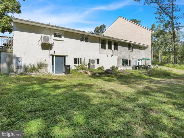 $669,800 | 39 Lehmann Lane, Bechtelsville, PA 19505