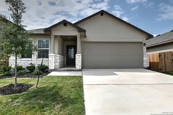 $1,995 | 13327 Whisper Ranch, San Antonio, TX 78252