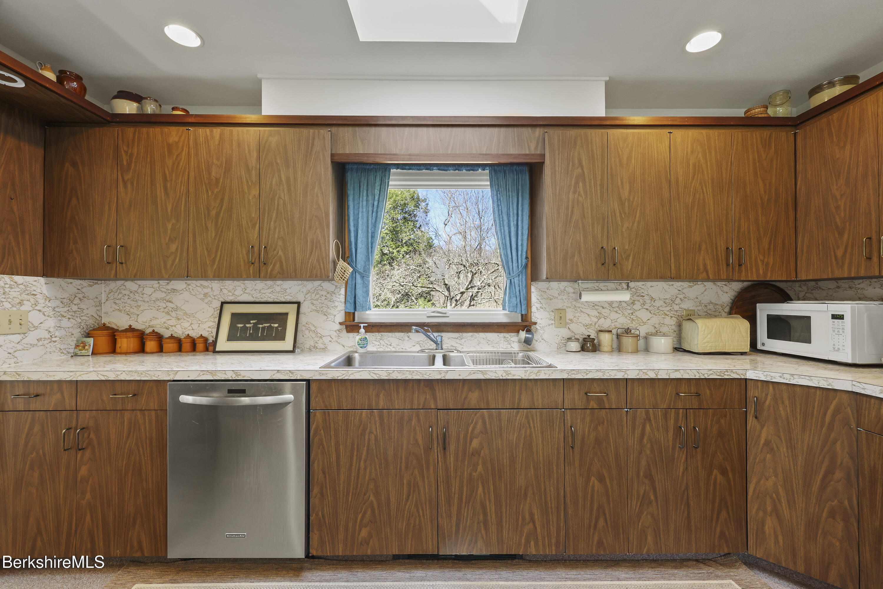 294 Blair Road Williamstown, MA 01267 - Photo 22 of 66 110 Kitchen