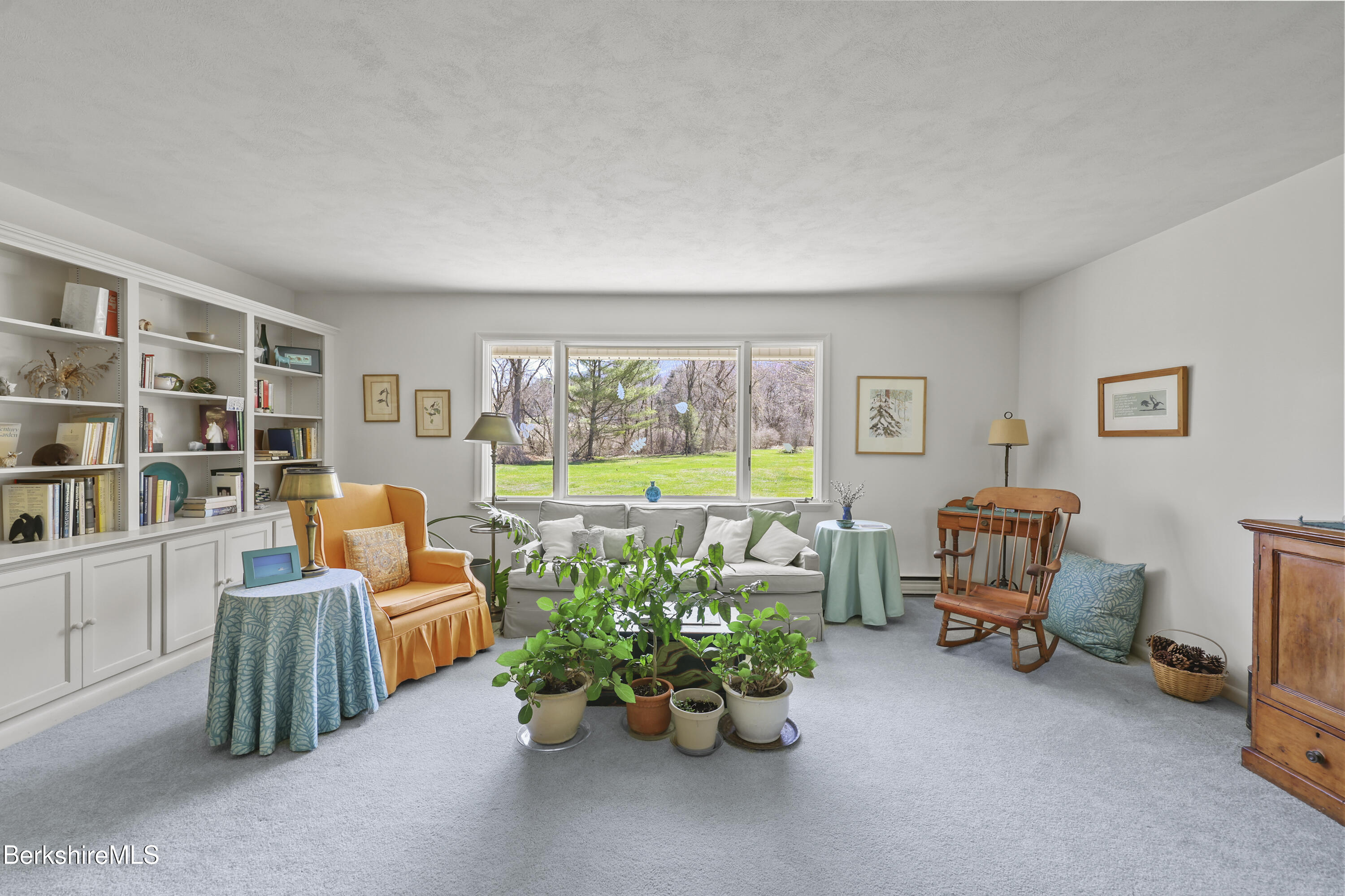 294 Blair Road Williamstown, MA 01267 - Photo 8 of 66 40 Living Room