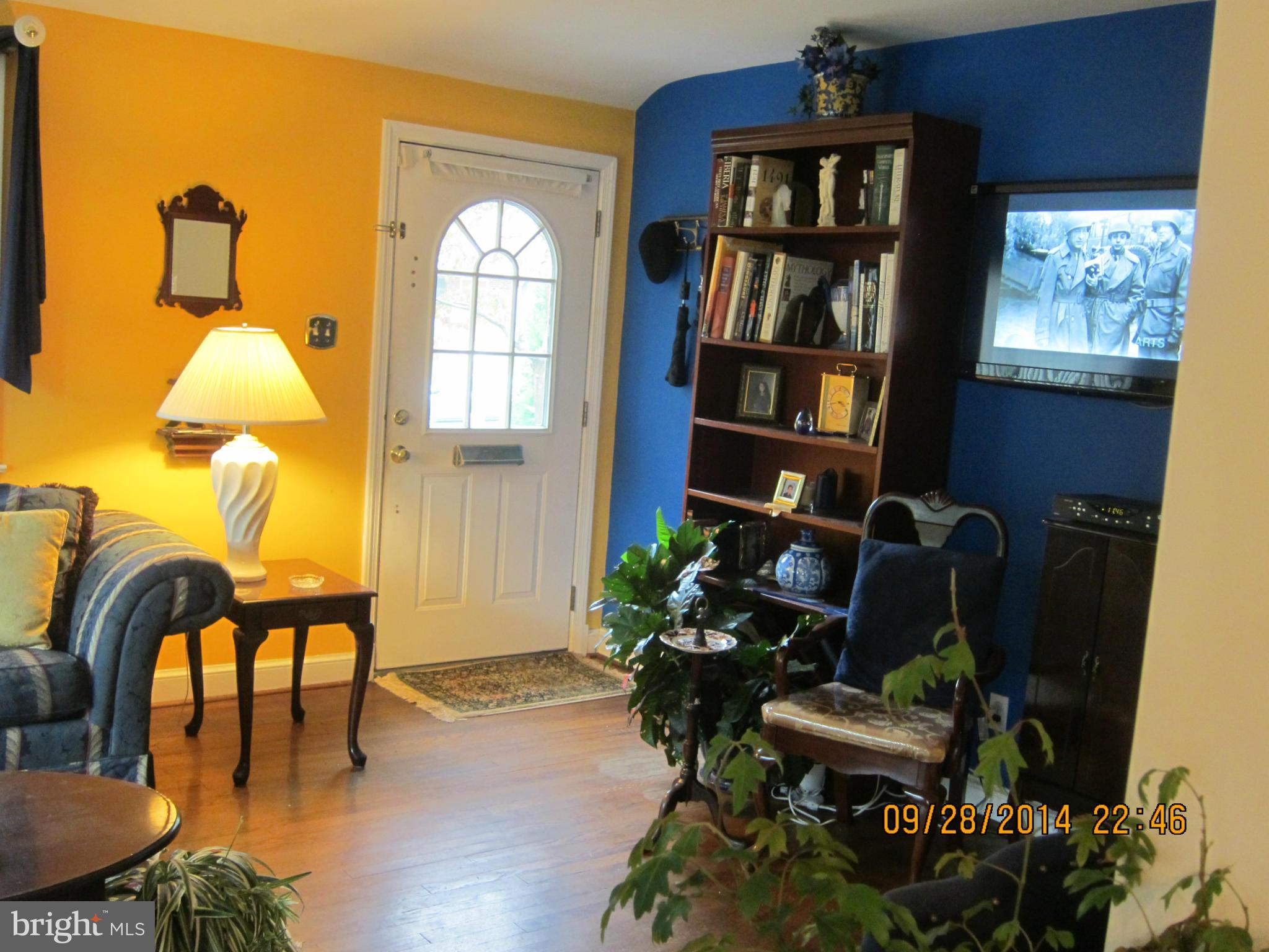 2207 Prichard Road Silver Spring, MD 20902 - Photo 6 of 17 Living Room