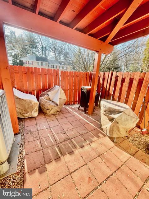 501 Pickwick Village Way Silver Spring, MD 20901 - Photo 8 of 23 Patio