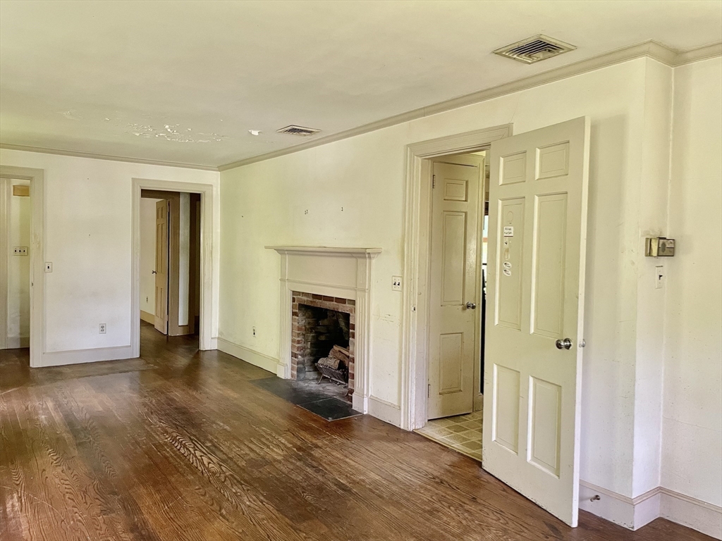 102 Farview Way Amherst, MA 01002 - Photo 13 of 24